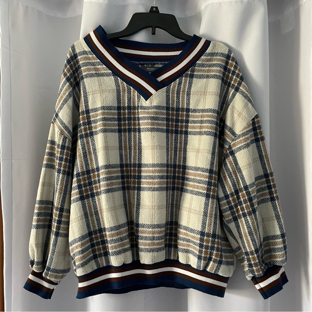 Tan & Blue V-Neck Plaid Sweater